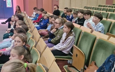 Młodzi odkrywcy z sok&oacute;lskiej &bdquo;Tr&oacute;jki&rdquo; z wizytą na Politechnice Białostockiej! 9