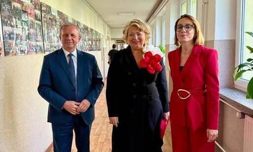 Burmistrz Ewa Kulikowska, Z-ca Adam Kowalczuk oraz Pani Katarzyna Bancerek