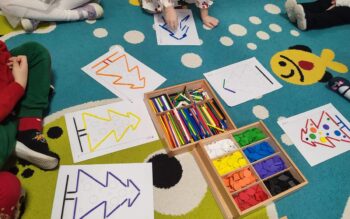 Zabawy konstrukcyjne to doskonały wstęp do nauki matematyki, fizyki i mechaniki.