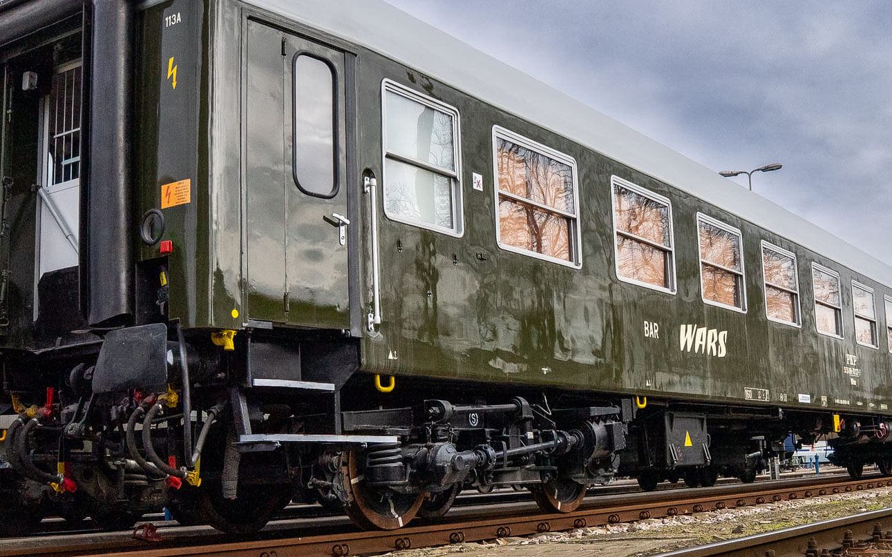 Podróż w czasie PKP Intercity pociąg „Nieśpieszny”